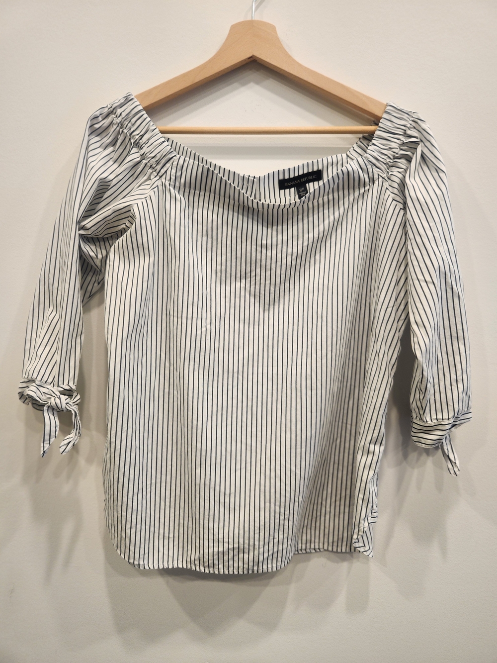 Banana Republic White Off-Shoulder Blouse with Black Pinstripes